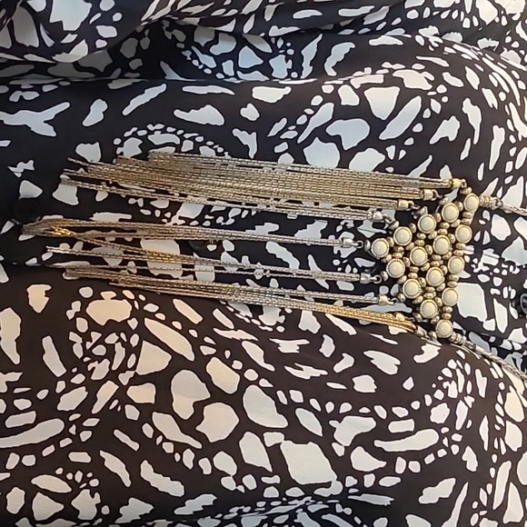 Lucky brand fringe necklace - Picture 4 of 5